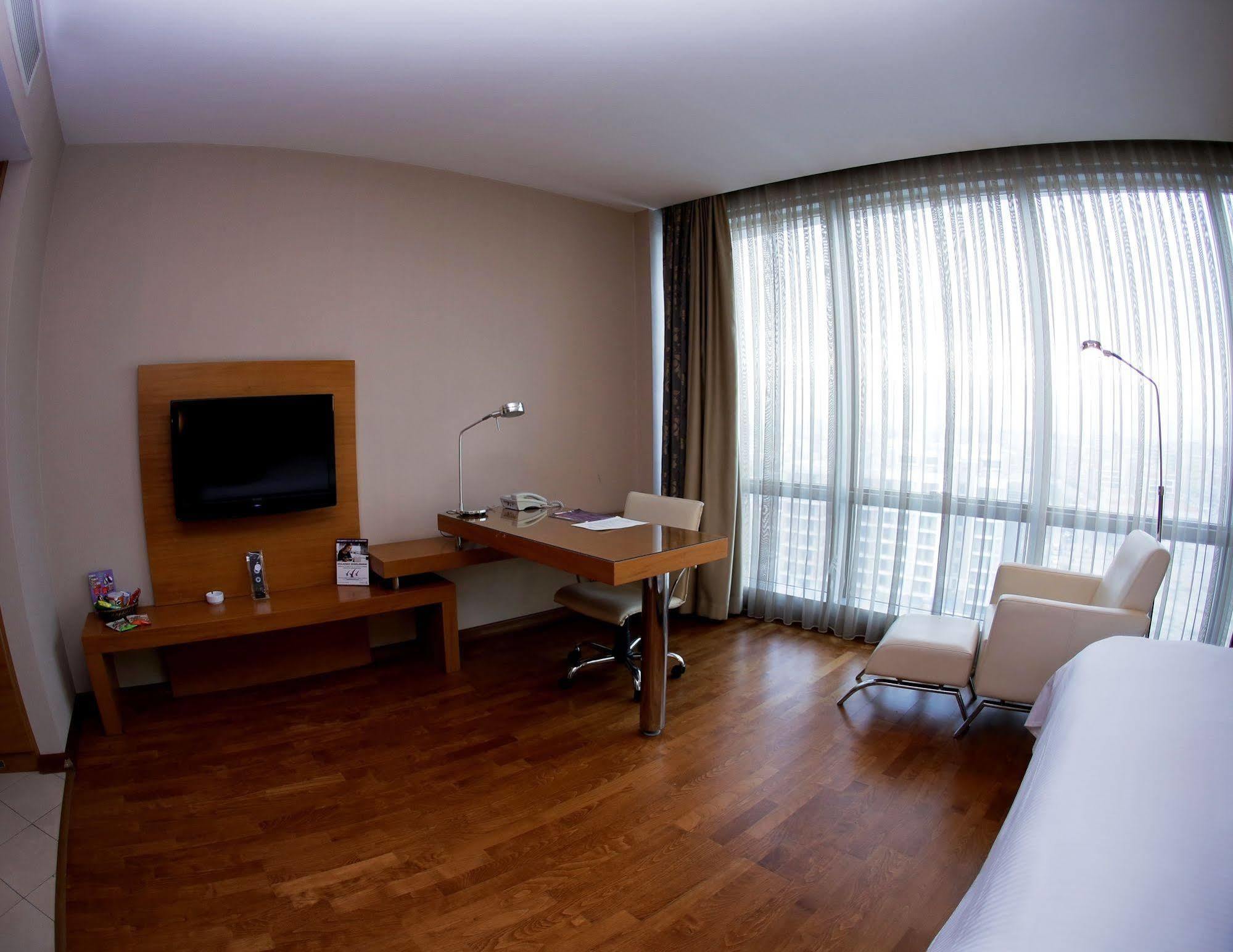 איזמיר Anemon Kent Cigli Otel מראה חיצוני תמונה