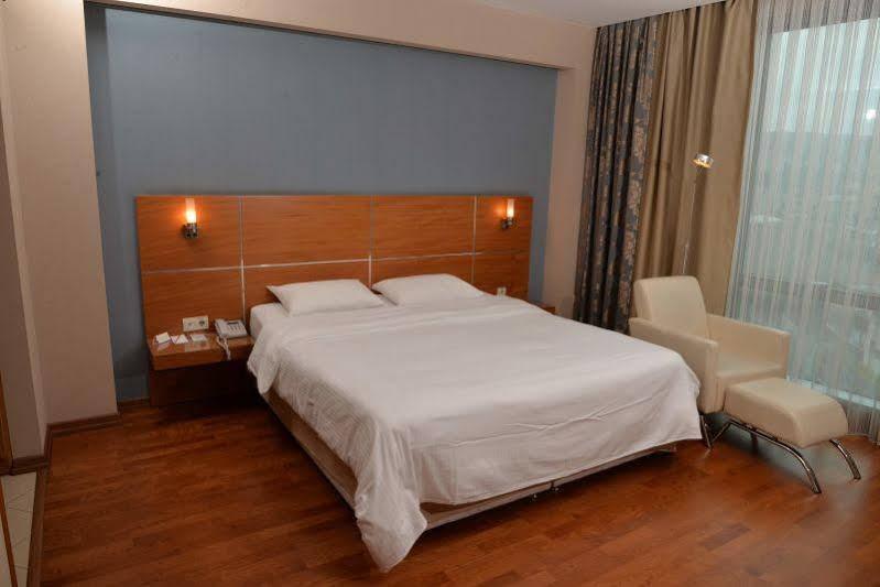 איזמיר Anemon Kent Cigli Otel מראה חיצוני תמונה